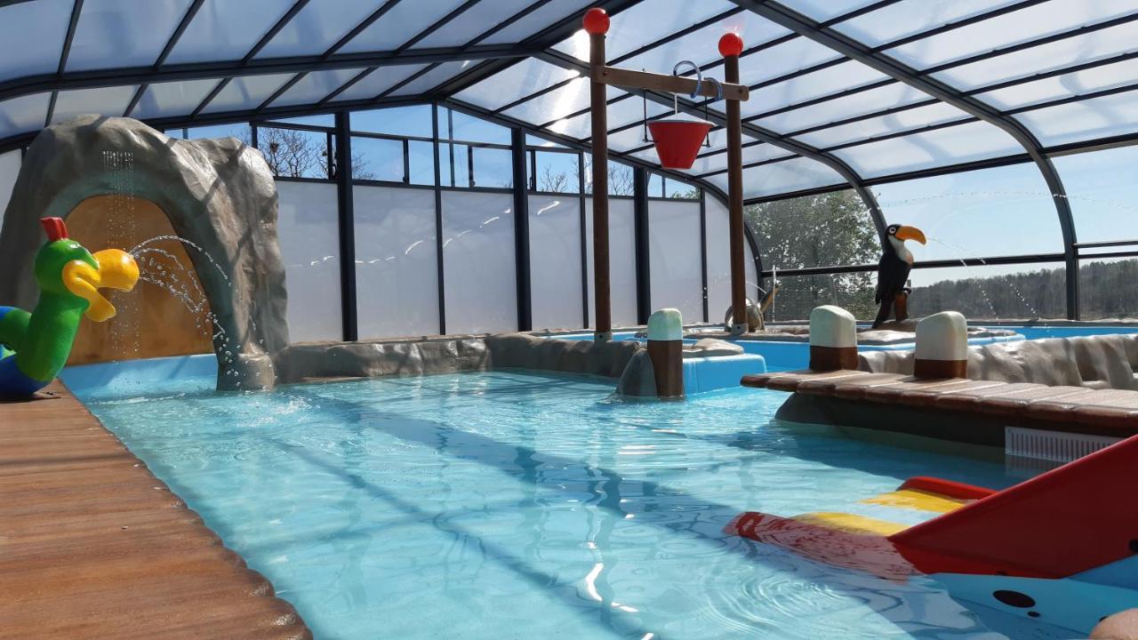 Camping Les Terrasses De Dordogne Rouffignac Saint-Cernin Exterior foto