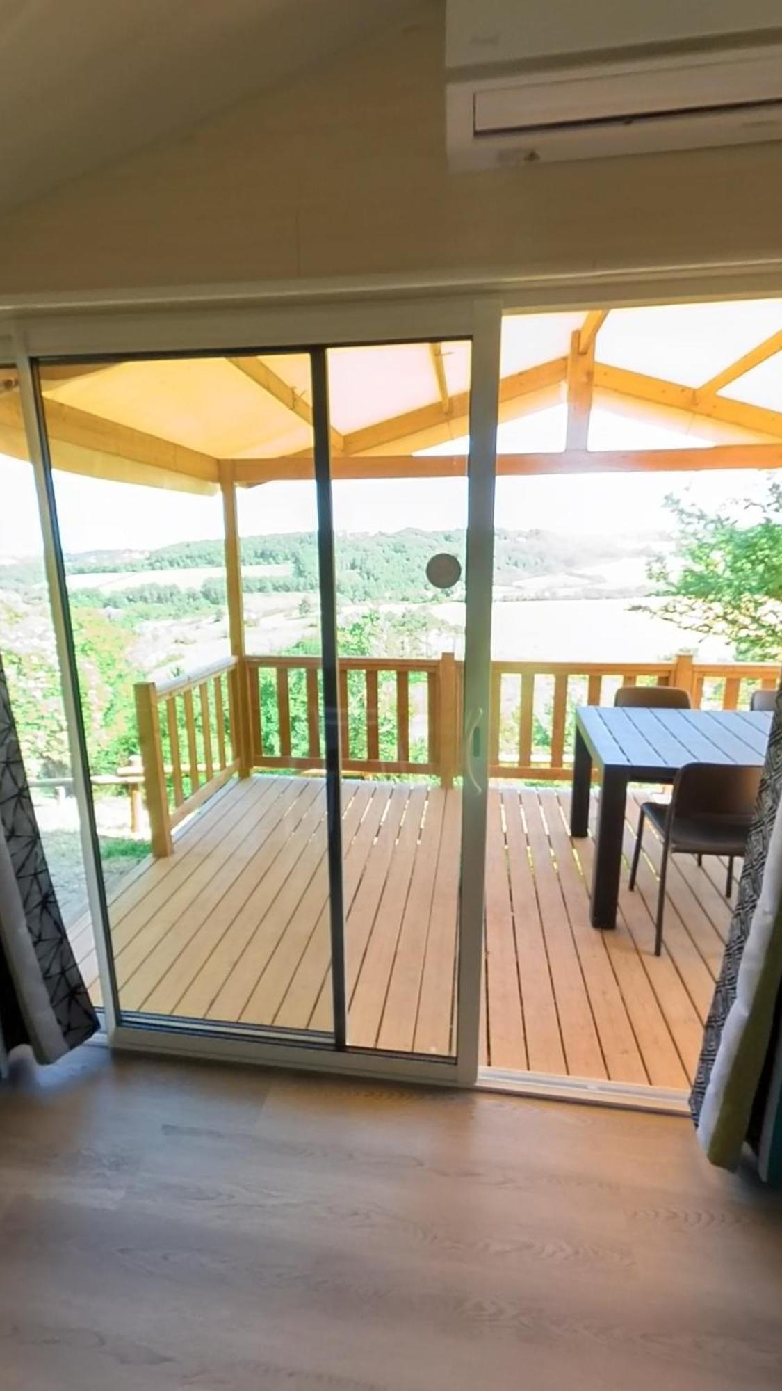 Camping Les Terrasses De Dordogne Rouffignac Saint-Cernin Quarto foto