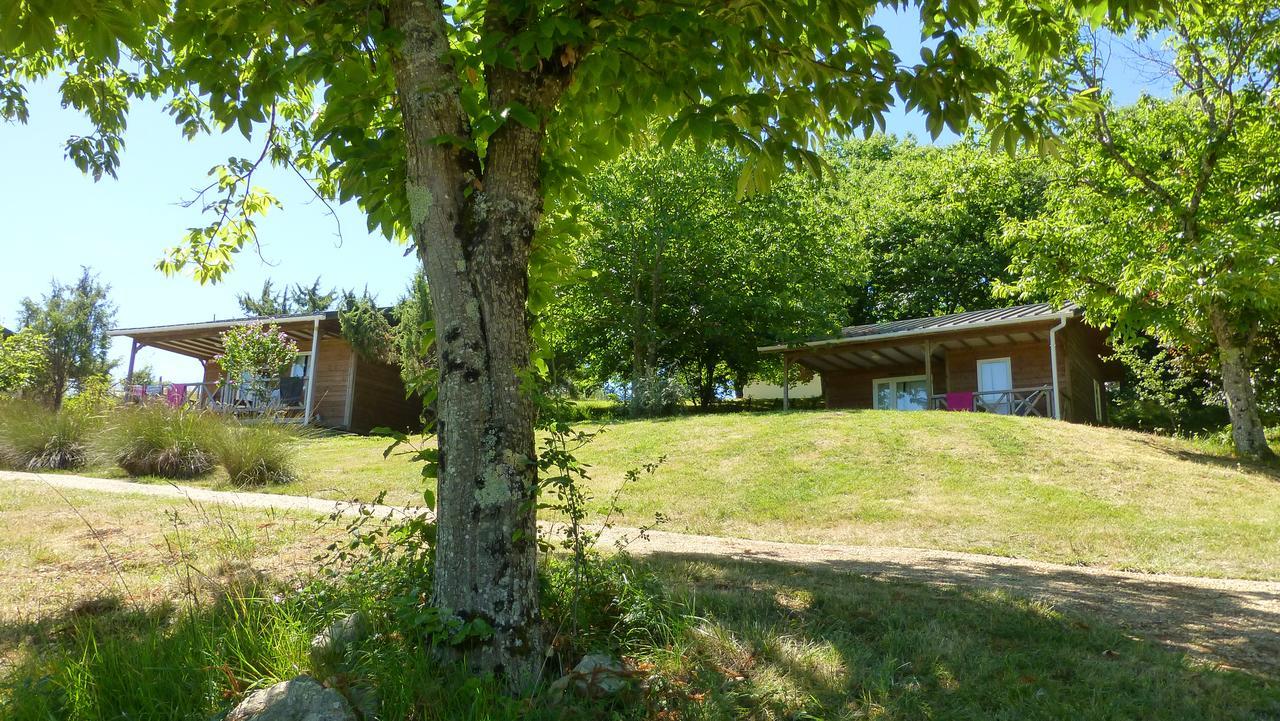 Camping Les Terrasses De Dordogne Rouffignac Saint-Cernin Exterior foto